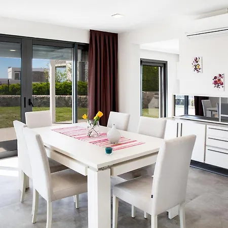 Important Group | Yahsi Villa *